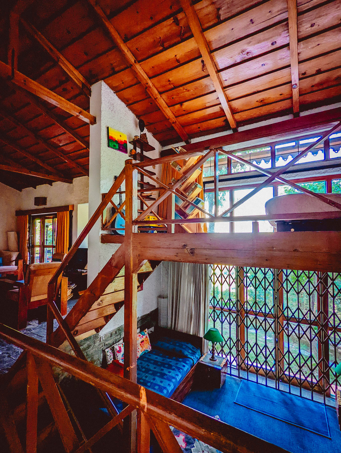 mukteshwar, airbnb cottage, rajat sethi, uttarakhand, iris cottage, eyesfordestinations, uttarakhand cottage, uttarakhand homestay, naina redhu, naina, travel blogger, travel photographer, professional photographer, hospitality professional