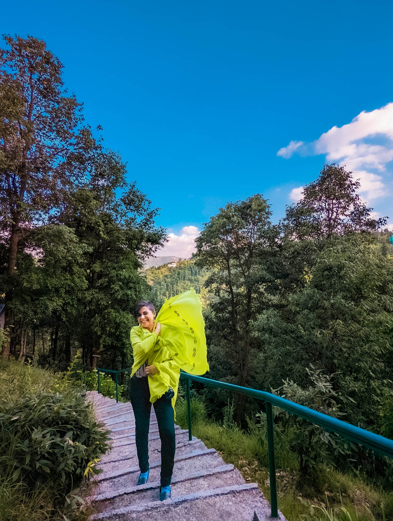 mukteshwar, airbnb cottage, rajat sethi, uttarakhand, iris cottage, eyesfordestinations, uttarakhand cottage, uttarakhand homestay, naina redhu, naina, travel blogger, travel photographer, professional photographer, hospitality professional