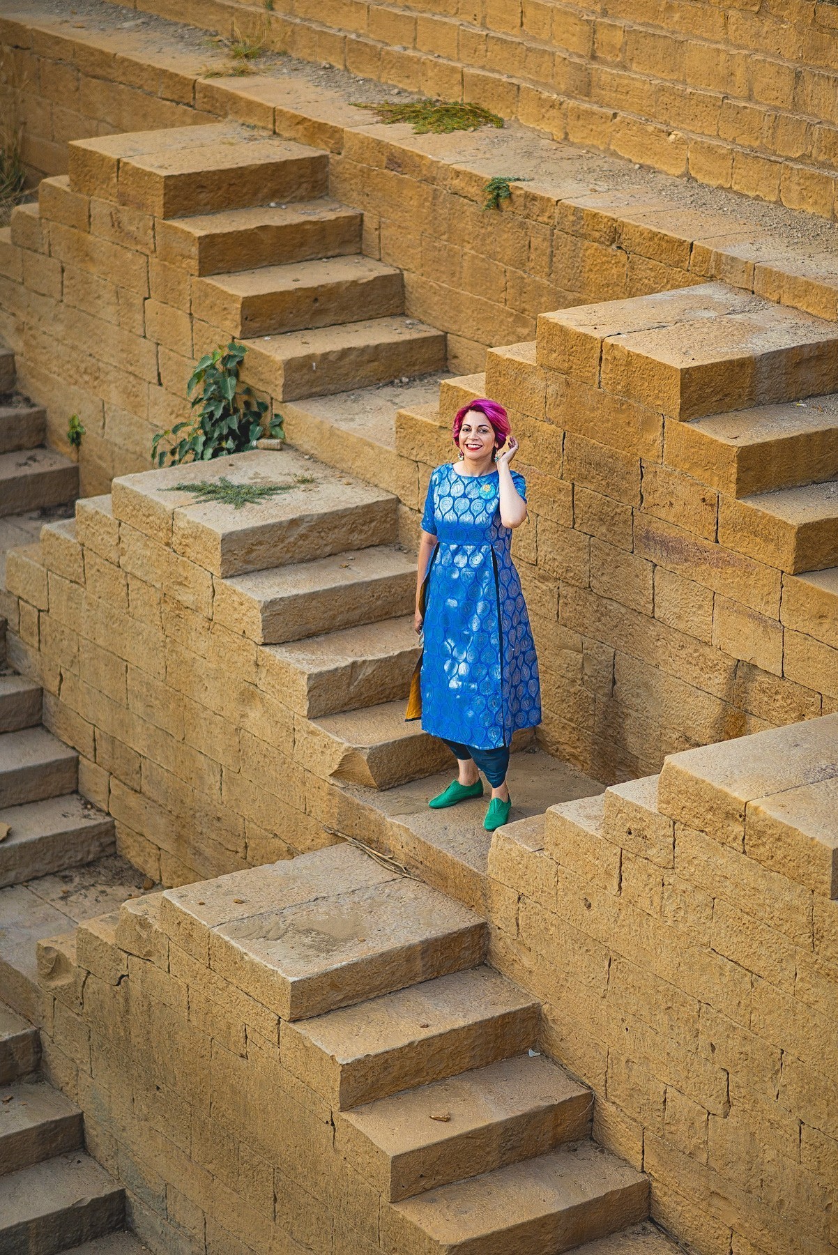 moolsagar, naina redhu, naina.co, jaisalmer, rajasthan, maharawal chaitanya raj singh, abhishti, brocade, festive wear, green shoes, green leather, silver brocade on blue, google pixel 7 pro, teampixel, nainaxgoogle, moolraj sagar, jaisalmer stepwell, jaisalmer baori, sachin singh