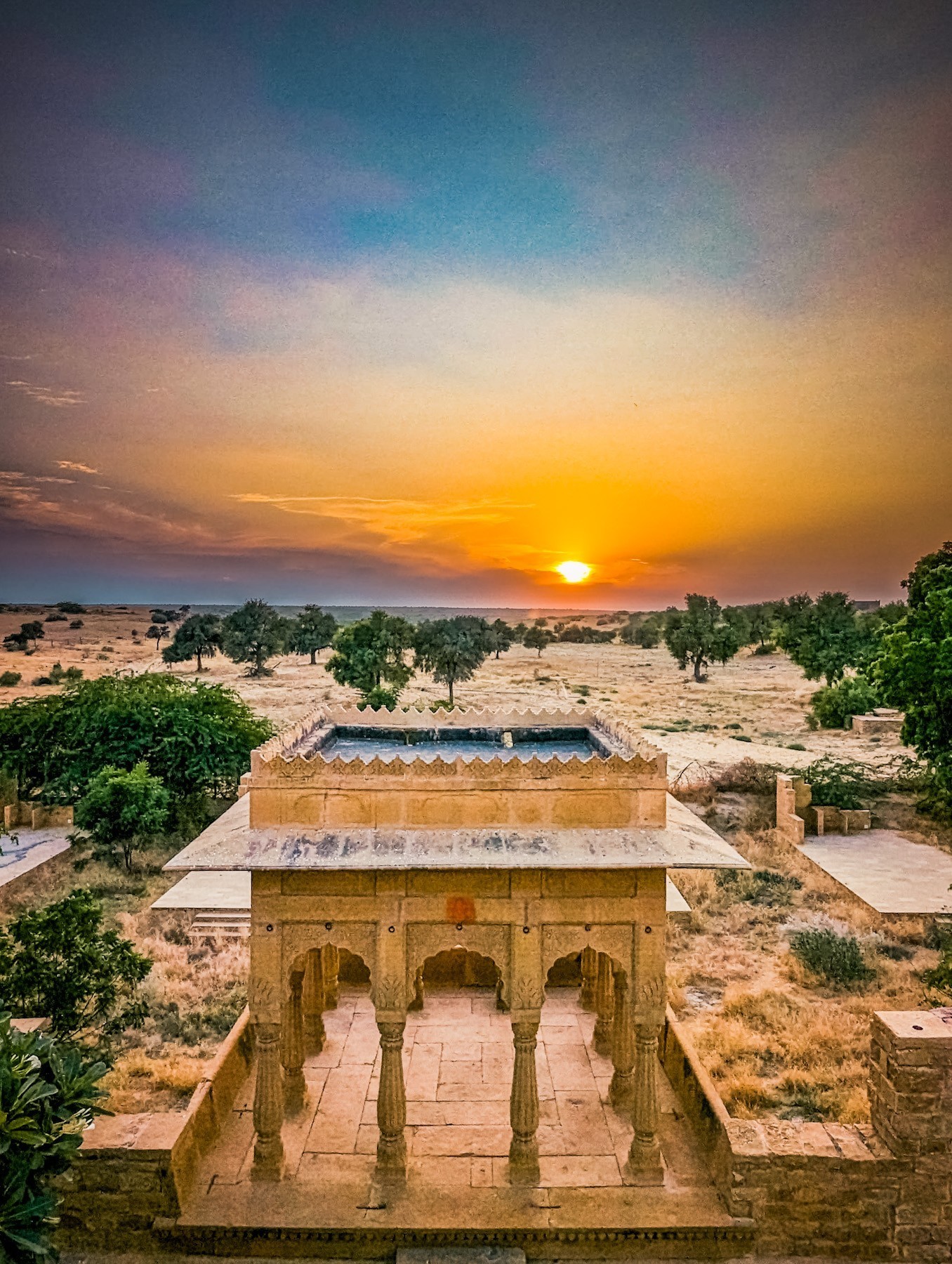 moolsagar, naina redhu, naina.co, jaisalmer, rajasthan, maharawal chaitanya raj singh, abhishti, brocade, festive wear, green shoes, green leather, silver brocade on blue, google pixel 7 pro, teampixel, nainaxgoogle, moolraj sagar, jaisalmer stepwell, jaisalmer baori, sachin singh