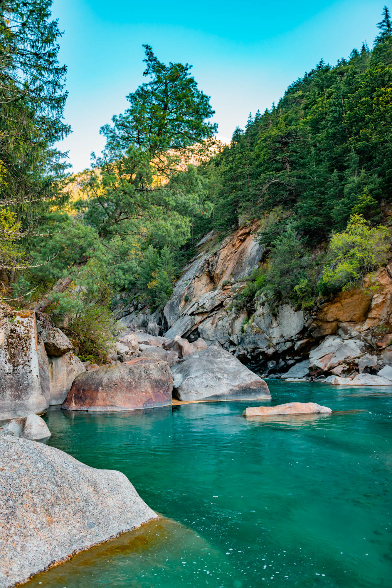 Banjara Experiences, Banjara Valley Retreat, Blogger, Himachal Pradesh, Hospitality Photographer, influencer, lifestyle photographer, luxury photographer, naina redhu, naina.co, Captain Sud, Sangla Valley, Karchham Dam, Baspa River, Kinnaur, India, travel photographer