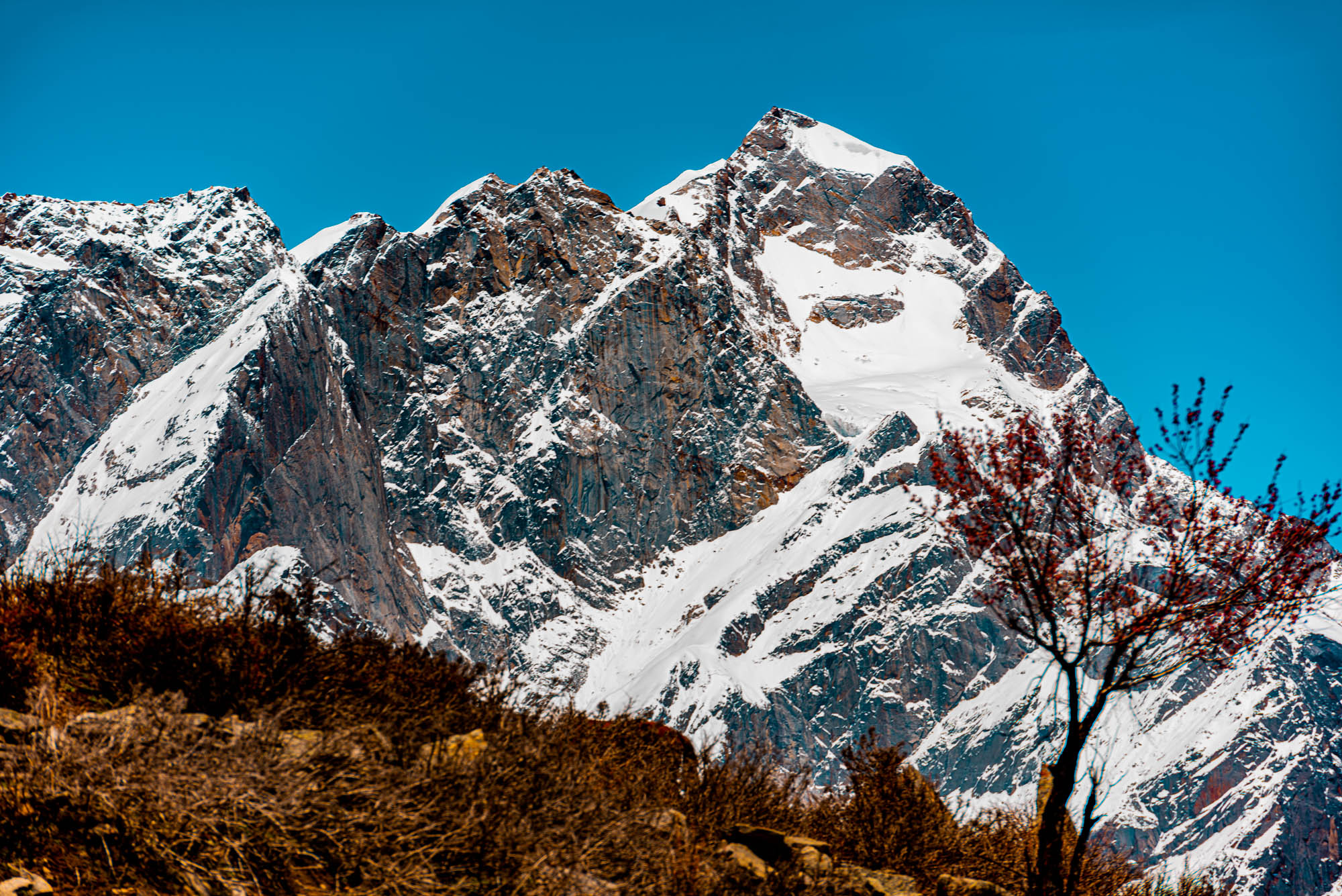 Banjara Experiences, Banjara Valley Retreat, Blogger, Himachal Pradesh, Hospitality Photographer, influencer, lifestyle photographer, luxury photographer, naina redhu, naina.co, Captain Sud, Sangla Valley, Karchham Dam, Baspa River, Kinnaur, India, travel photographer