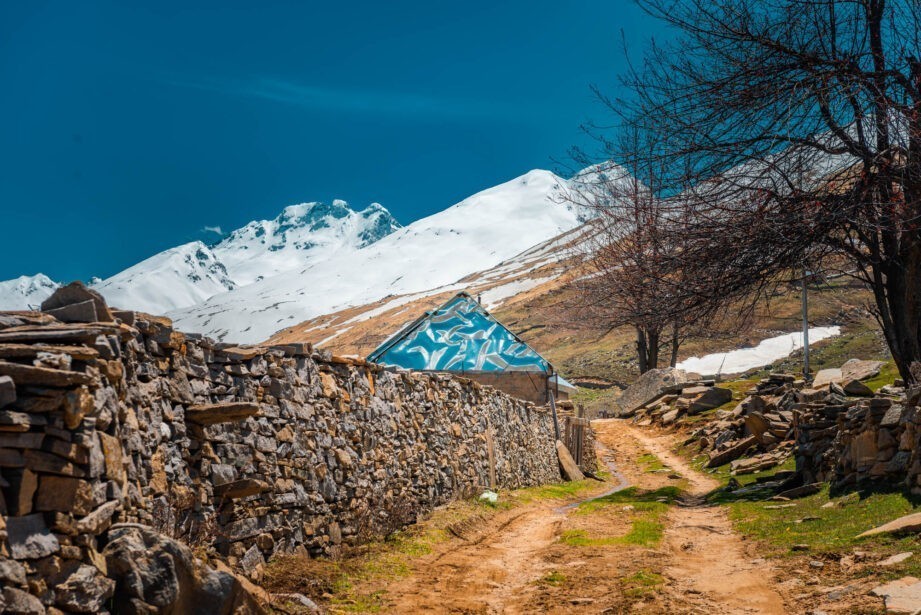 Banjara Experiences, Banjara Valley Retreat, Blogger, Himachal Pradesh, Hospitality Photographer, influencer, lifestyle photographer, luxury photographer, naina redhu, naina.co, Captain Sud, Sangla Valley, Karchham Dam, Baspa River, Kinnaur, India, travel photographer