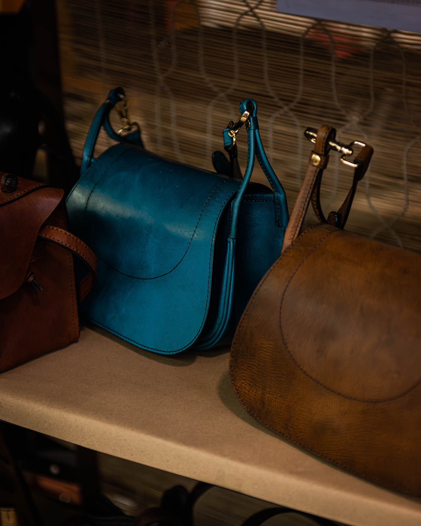 chiaroscuro bags, smriti sain, nangal dewat, open studio, 8th birthday, leather bags, handmade, single artisan made, upcycled leather, genuine leather, #madeinindia, made in india, new delhi, naina redhu, naina.co, photographer, blogger, lifestyle, luxury