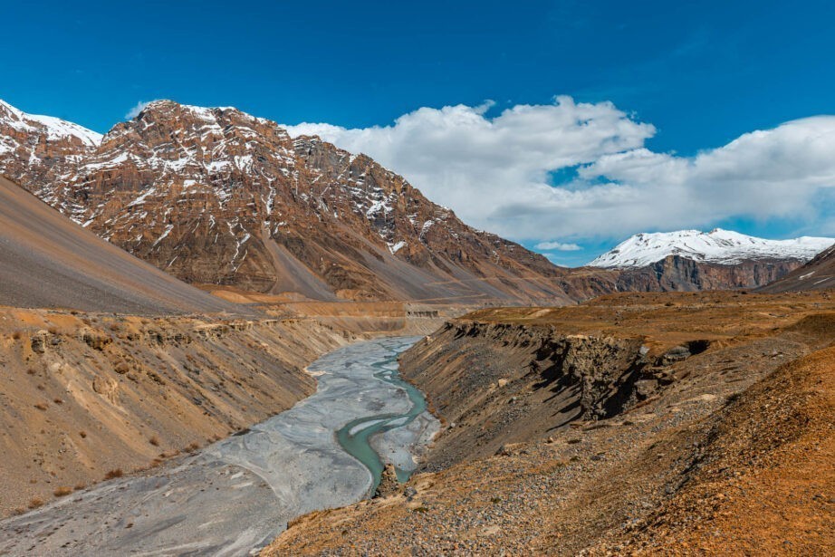 banjara experiences, naina redhu, naina.co, tethys himalayan den, spiti, chicham khas, lahaul spiti, himachal pradesh, eyesfordestinations, mountains, himalayas, himalayn griffon, vulture, red fox, blue sheep, ibex, wildlife, snow leaopard, kaza market, tabo, mane, tectonic plates, chicham bridge, gete village, kee monastery, key, ladarcha, kiyato, manali road, travel photographer, landscape photographer, #NAINAxBanjaraExperiences