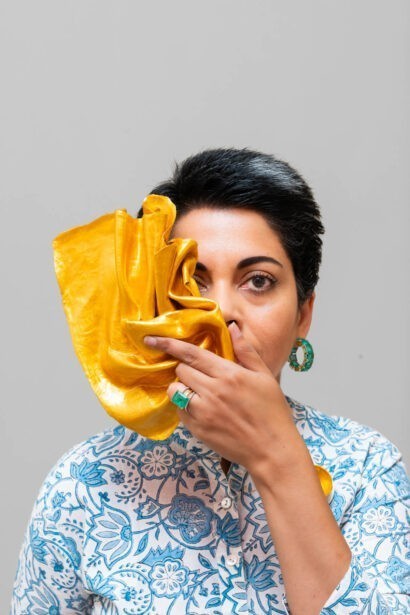 naina.co, khaosphilos, acrylic sclupture on canvas, folded acrylics, sculpted art, paint sculpture, original art, madeinindia, women artists, indian artist, contemporary art, indian art, chiaroscuro, self-portrait, portraits of the artist, art photographer, art blogger