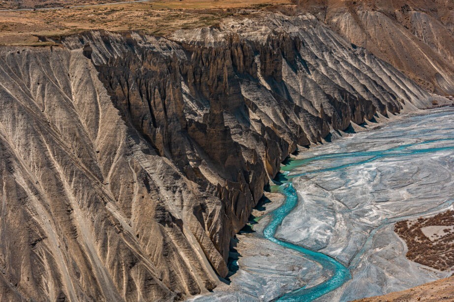banjara experiences, naina redhu, naina.co, tethys himalayan den, spiti, chicham khas, lahaul spiti, himachal pradesh, eyesfordestinations, mountains, himalayas, himalayn griffon, vulture, red fox, blue sheep, ibex, wildlife, snow leaopard, kaza market, tabo, mane, tectonic plates, chicham bridge, gete village, kee monastery, key, ladarcha, kiyato, manali road, travel photographer, landscape photographer, #NAINAxBanjaraExperiences