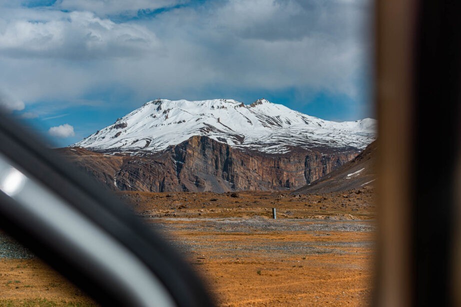 banjara experiences, naina redhu, naina.co, tethys himalayan den, spiti, chicham khas, lahaul spiti, himachal pradesh, eyesfordestinations, mountains, himalayas, himalayn griffon, vulture, red fox, blue sheep, ibex, wildlife, snow leaopard, kaza market, tabo, mane, tectonic plates, chicham bridge, gete village, kee monastery, key, ladarcha, kiyato, manali road, travel photographer, landscape photographer, #NAINAxBanjaraExperiences