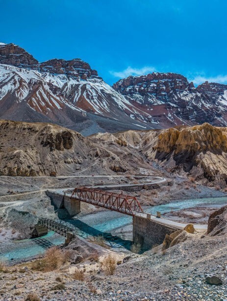 banjara experiences, naina redhu, naina.co, tethys himalayan den, spiti, chicham khas, lahaul spiti, himachal pradesh, eyesfordestinations, mountains, himalayas, himalayn griffon, vulture, red fox, blue sheep, ibex, wildlife, snow leaopard, kaza market, tabo, mane, tectonic plates, chicham bridge, gete village, kee monastery, key, ladarcha, kiyato, manali road, travel photographer, landscape photographer, #NAINAxBanjaraExperiences