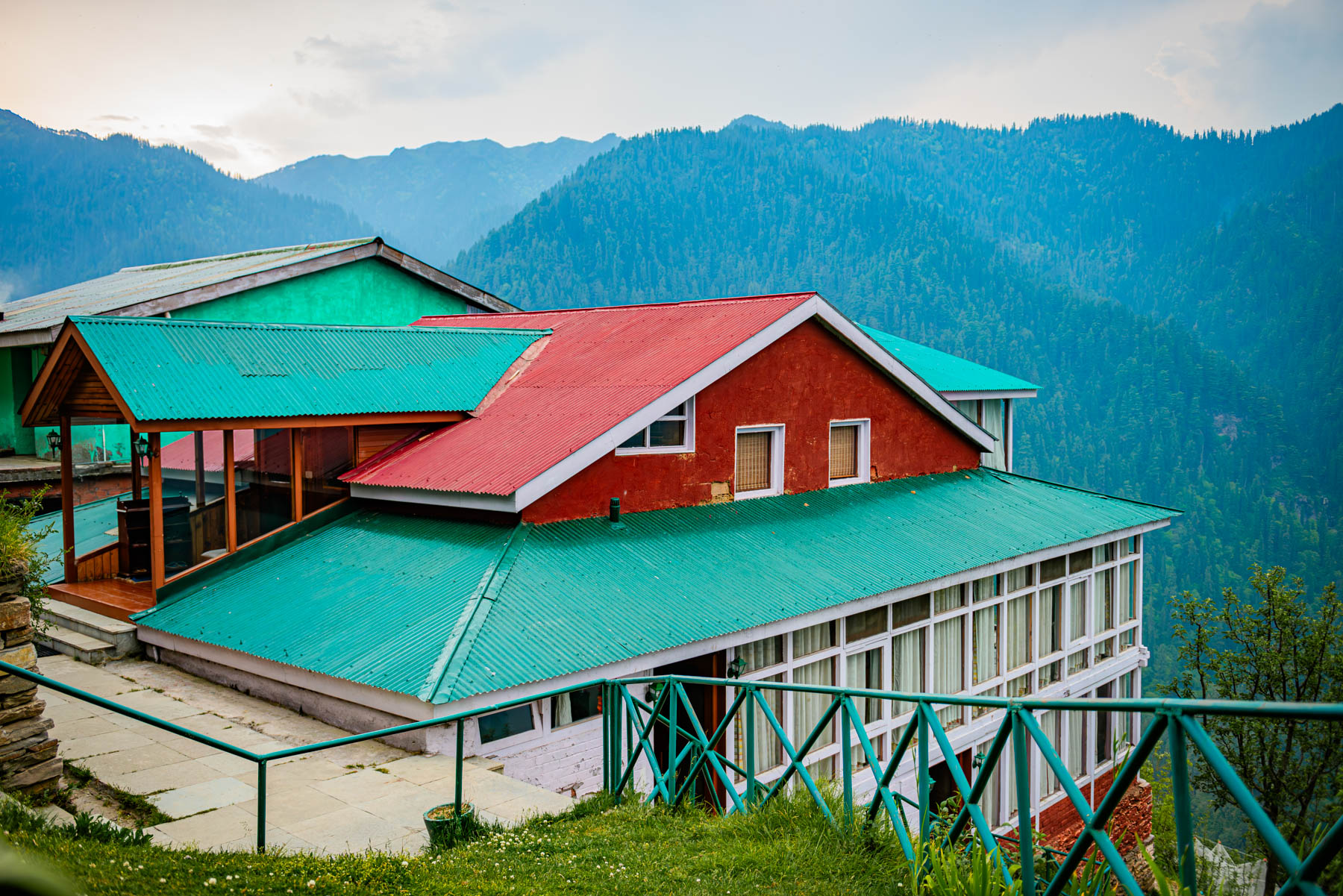 banjara experiences, naina redhu, naina.co, banjara village retreat, sojha, himachal pradesh, eyesfordestinations, mountains, swimming in the river, cat, sheep, sunsets, shoja, plum wine, travel photographer, landscape photographer, #NAINAxBanjaraExperiences