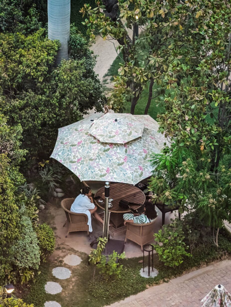 itc maurya, hospitality, staycation, hotel, new delhi, eyesfordestinations, naina.co, naina redhu, bukhara, towers lounge, check in, swimming pool, mf husain, art in hospitality, lifestyle photographer, lifestyle blogger, travel