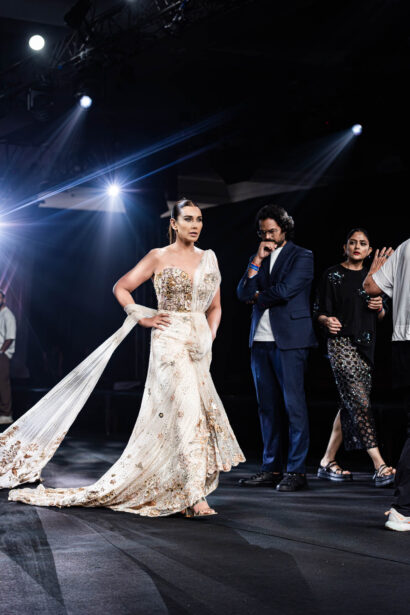 #EyesForFashion, couture 2024, couture presentation, Divya Mishra, nargis couture, fashion designer, fashion show, indian couture, indian fashion, Indian Fashion Designer, naina redhu, naina.co, professional photographer, Rahul Mishra, Runway, India Couture Week, Lisa Ray, Rehearsals, fashion photographer, runway photographer