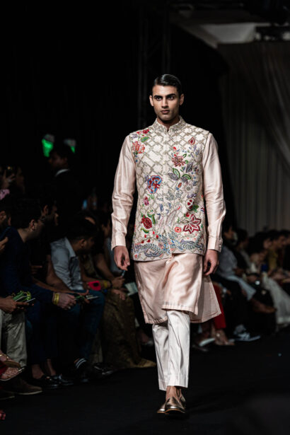 #EyesForFashion, couture 2024, couture presentation, Divya Mishra, nargis couture, fashion designer, fashion show, indian couture, indian fashion, Indian Fashion Designer, naina redhu, naina.co, professional photographer, Rahul Mishra, Runway, India Couture Week, backstage, fashion photographer, runway photographer