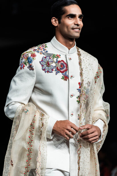 #EyesForFashion, couture 2024, couture presentation, Divya Mishra, nargis couture, fashion designer, fashion show, indian couture, indian fashion, Indian Fashion Designer, naina redhu, naina.co, professional photographer, Rahul Mishra, Runway, India Couture Week, backstage, fashion photographer, runway photographer