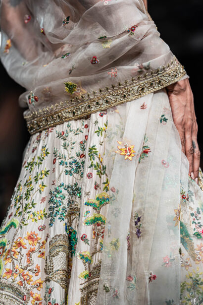 #EyesForFashion, couture 2024, couture presentation, Divya Mishra, nargis couture, fashion designer, fashion show, indian couture, indian fashion, Indian Fashion Designer, naina redhu, naina.co, professional photographer, Rahul Mishra, Runway, India Couture Week, backstage, fashion photographer, runway photographer
