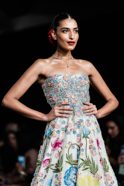 #EyesForFashion, couture 2024, couture presentation, Divya Mishra, nargis couture, fashion designer, fashion show, indian couture, indian fashion, Indian Fashion Designer, naina redhu, naina.co, professional photographer, Rahul Mishra, Runway, India Couture Week, backstage, fashion photographer, runway photographer