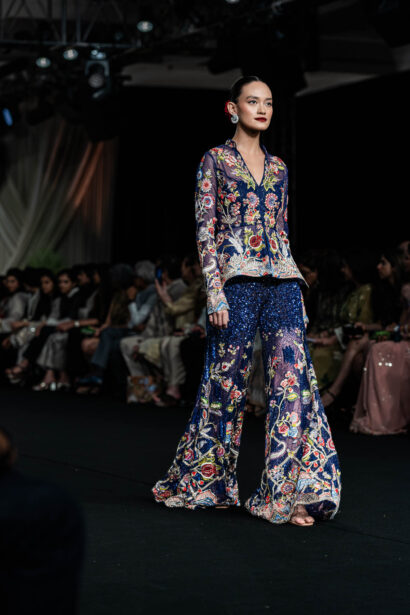 #EyesForFashion, couture 2024, couture presentation, Divya Mishra, nargis couture, fashion designer, fashion show, indian couture, indian fashion, Indian Fashion Designer, naina redhu, naina.co, professional photographer, Rahul Mishra, Runway, India Couture Week, backstage, fashion photographer, runway photographer