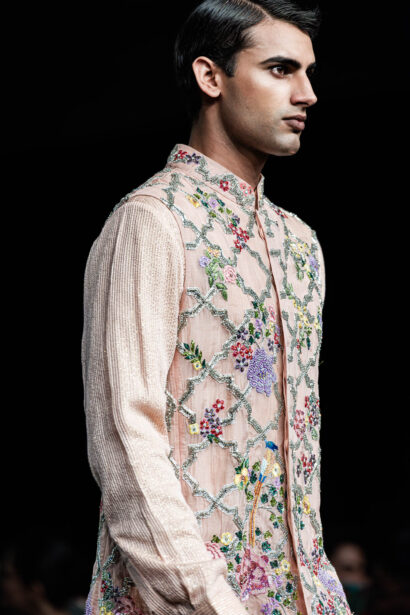 #EyesForFashion, couture 2024, couture presentation, Divya Mishra, nargis couture, fashion designer, fashion show, indian couture, indian fashion, Indian Fashion Designer, naina redhu, naina.co, professional photographer, Rahul Mishra, Runway, India Couture Week, backstage, fashion photographer, runway photographer