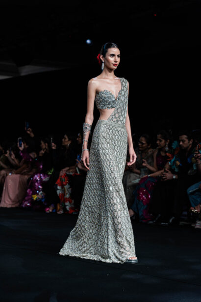 #EyesForFashion, couture 2024, couture presentation, Divya Mishra, nargis couture, fashion designer, fashion show, indian couture, indian fashion, Indian Fashion Designer, naina redhu, naina.co, professional photographer, Rahul Mishra, Runway, India Couture Week, backstage, fashion photographer, runway photographer