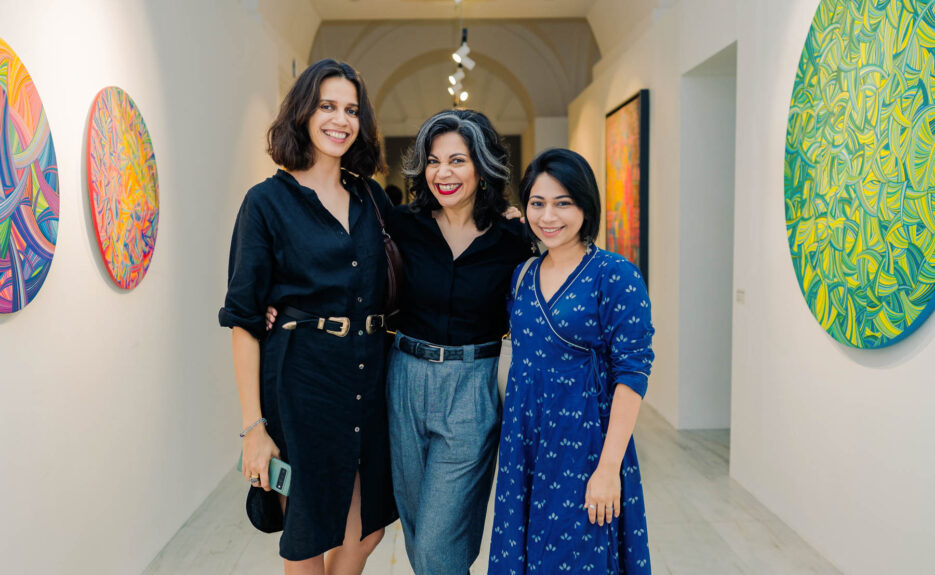 naina.co, naina redhu, artist, the art qurious, TAQ, art gallery, gallery show, group show, geometric abstraction, circular canvas, khaosphilos, Adelaide, south Australia, india, acrylics on canvas, original art, contemporary art, colorful art, Travancore palace, new delhi