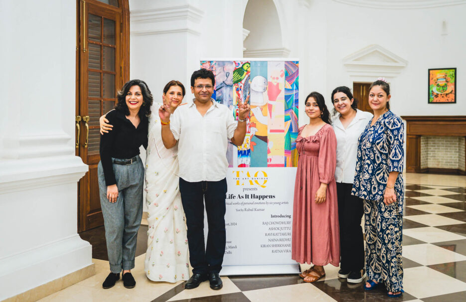 naina.co, naina redhu, artist, the art qurious, TAQ, art gallery, gallery show, group show, geometric abstraction, circular canvas, khaosphilos, Adelaide, south Australia, india, acrylics on canvas, original art, contemporary art, colorful art, Travancore palace, new delhi