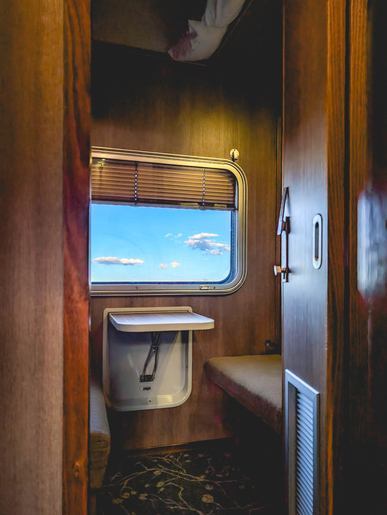 naina redhu, naina.co. journey beyond rail, the Indian pacific, nullarbor plain, sunsets, sunrises, Australia, Australian countryside, by train, rail journeys, travel photographer, hospitality attendant, locomotive, write, blogger, experience collector