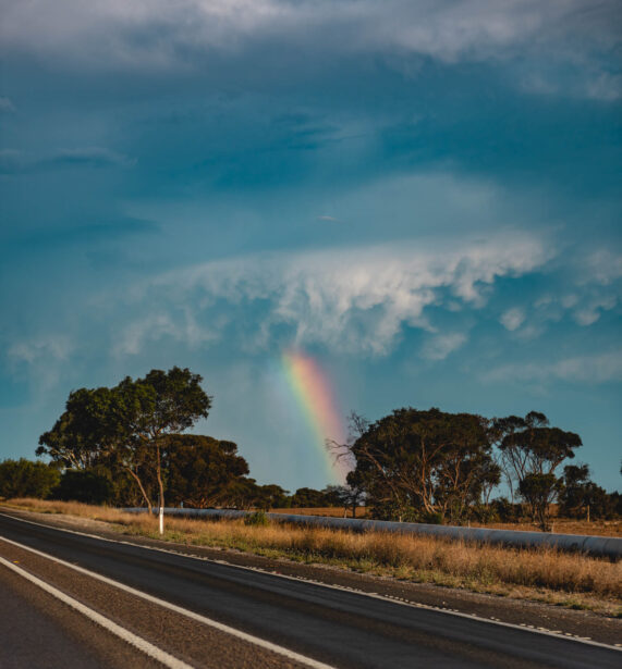 naina.co, naina redhu, Adelaide photographer, lifestyle, wine, eight at the gate, eightatthegate, wrattonbully, south Australia, wine region, wine estate, vineyard, photography,jane Richards, claire Richards, tom, meg, grapes, grape vine, south australian
