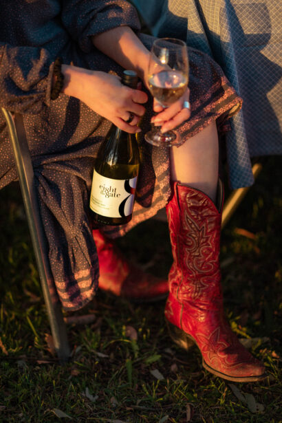 naina.co, naina redhu, Adelaide photographer, lifestyle, wine, eight at the gate, eightatthegate, wrattonbully, south Australia, wine region, wine estate, vineyard, photography,jane Richards, claire Richards, tom, meg, grapes, grape vine, south australian