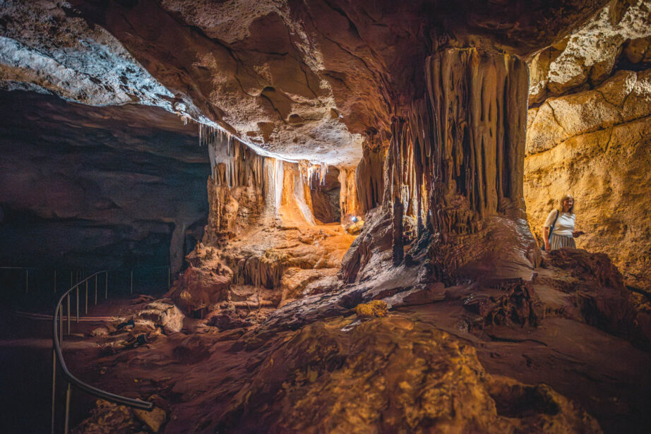 naina.co, naina redhu, Adelaide photographer, lifestyle, wine, eight at the gate, eightatthegate, wrattonbully, south Australia, wine region, wine estate, vineyard, photography, jane Richards, south Australian, limestone coast, naracoorte caves, limestone caves, stalactites, stalagmites, Alexandra caves, world heritage site, unesco
