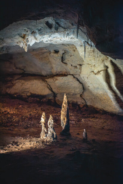 naina.co, naina redhu, Adelaide photographer, lifestyle, wine, eight at the gate, eightatthegate, wrattonbully, south Australia, wine region, wine estate, vineyard, photography, jane Richards, south Australian, limestone coast, naracoorte caves, limestone caves, stalactites, stalagmites, Alexandra caves, world heritage site, unesco