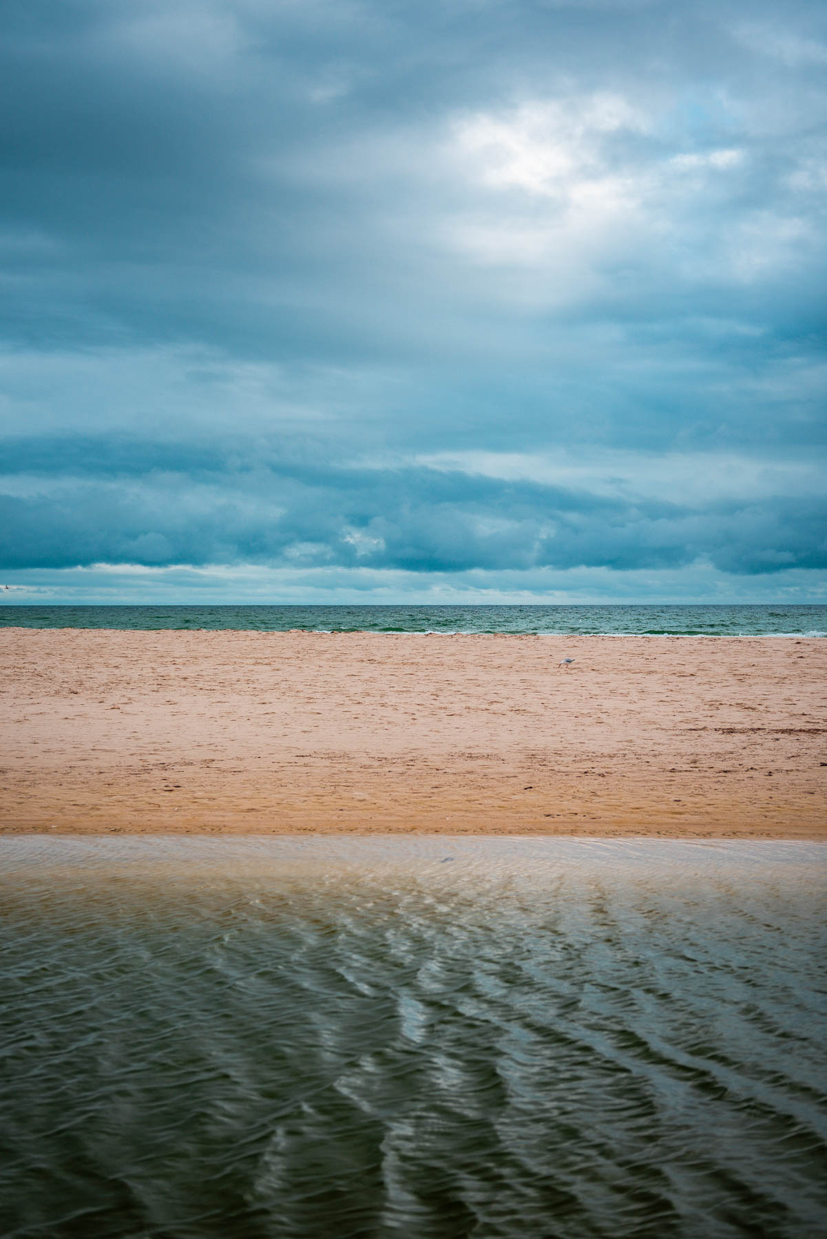 naina redhu, naina.co, Adelaide photographer, South Australia, Henley Beach, seascape, landscape, landscape photographer, photographer, writer, experience collector, blogger, nature photographer, professional photographer, Australian, ocean waves, sunset, beaches, sand
