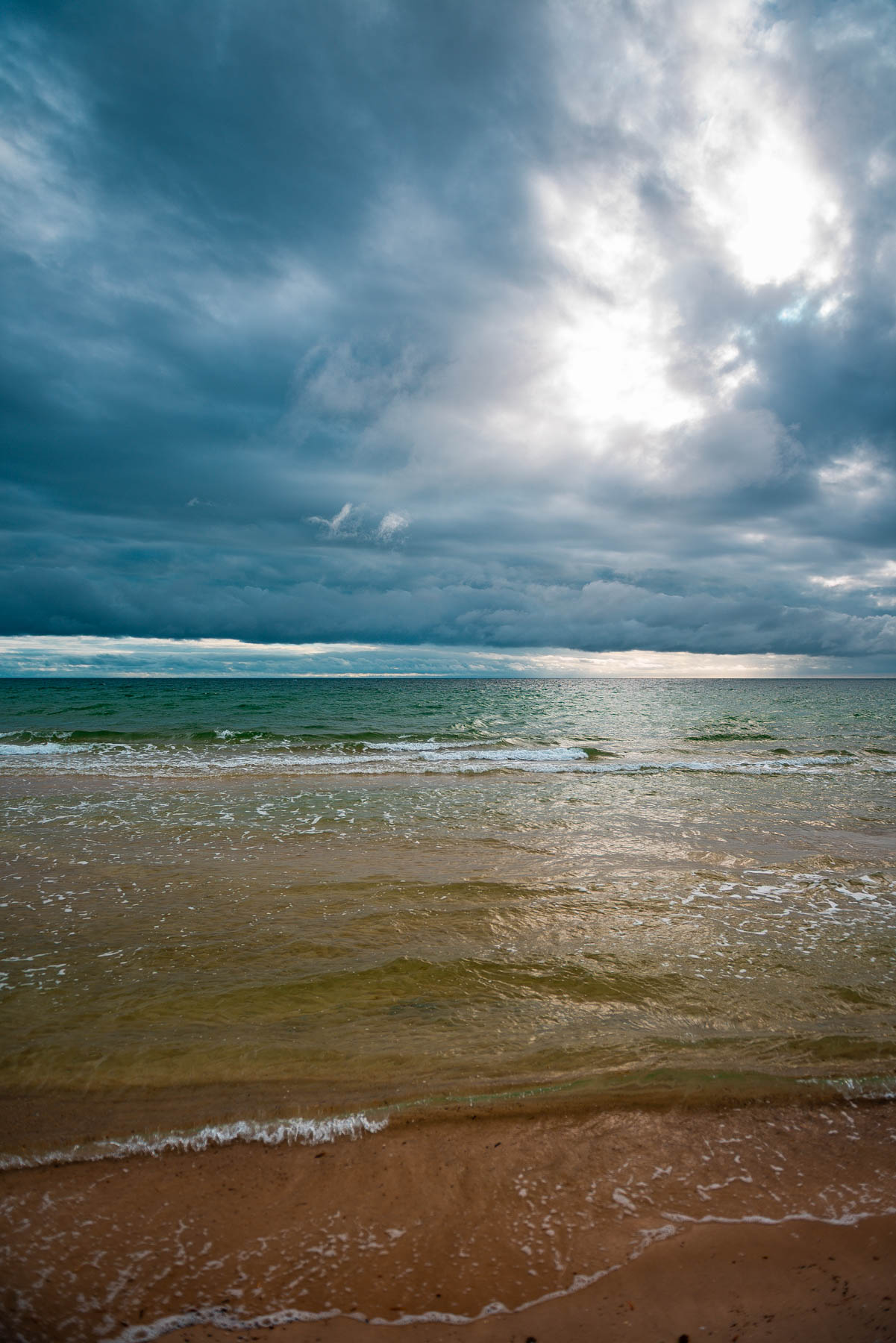 naina redhu, naina.co, Adelaide photographer, South Australia, Henley Beach, seascape, landscape, landscape photographer, photographer, writer, experience collector, blogger, nature photographer, professional photographer, Australian, ocean waves, sunset, beaches, sand