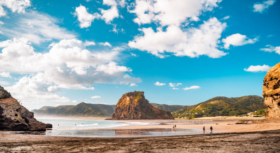 naina redhu, naina.co, new zealand, auckland, piha beach, black sand, tourism, travel photographer, ocean, self portraits, writer, blogger, experience collector, Adelaide photographer, sunset, waves, the gap