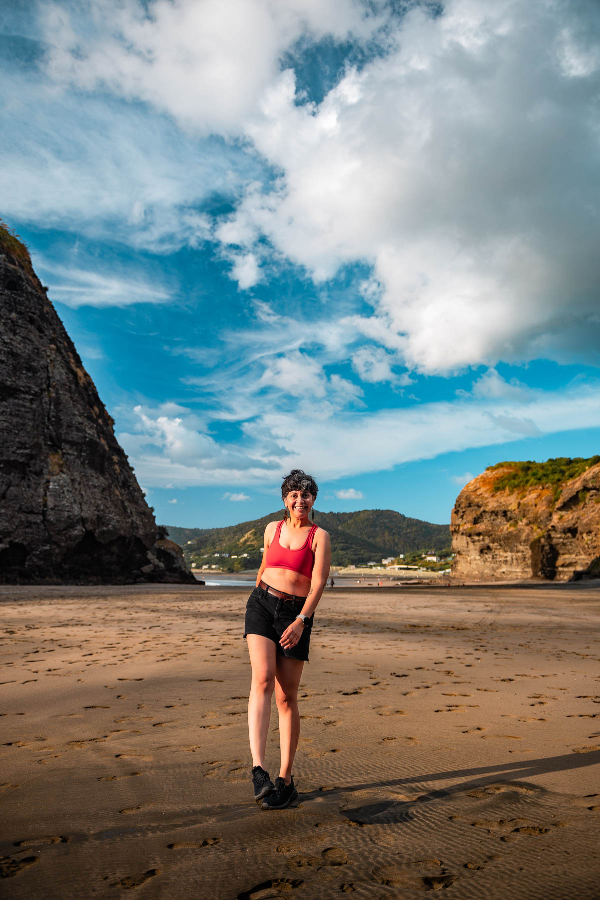 naina redhu, naina.co, new zealand, auckland, piha beach, black sand, tourism, travel photographer, ocean, self portraits, writer, blogger, experience collector, Adelaide photographer, sunset, waves, the gap