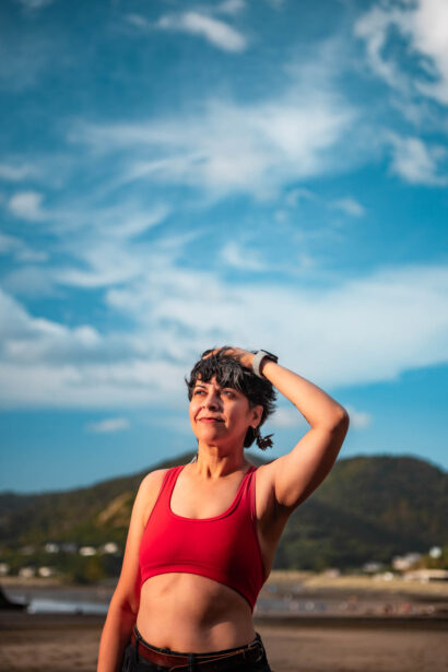 naina redhu, naina.co, new zealand, auckland, piha beach, black sand, tourism, travel photographer, ocean, self portraits, writer, blogger, experience collector, Adelaide photographer, sunset, waves, the gap