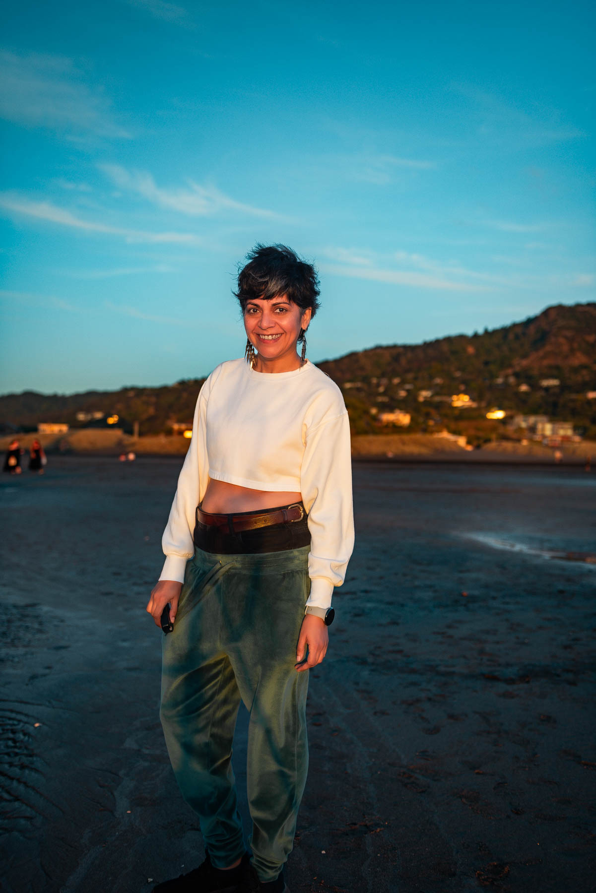 naina redhu, naina.co, new zealand, auckland, piha beach, black sand, tourism, travel photographer, ocean, self portraits, writer, blogger, experience collector, Adelaide photographer, sunset, waves, the gap