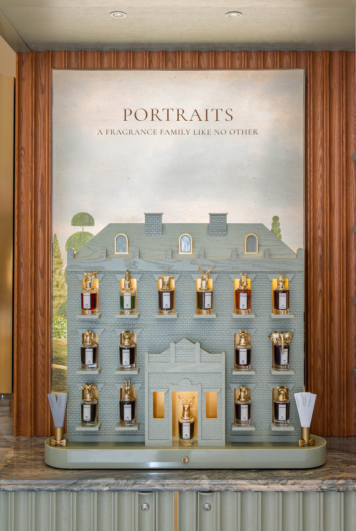 penhaligons, David Jones, Adelaide photographer, store front, visual merchandise photographer, store photographer, store photography, fragrance brand, London, PUIG, perfumes, eyesforluxury, luxury brand, puig oceania, naina Redhu, naina.co, professional photography
