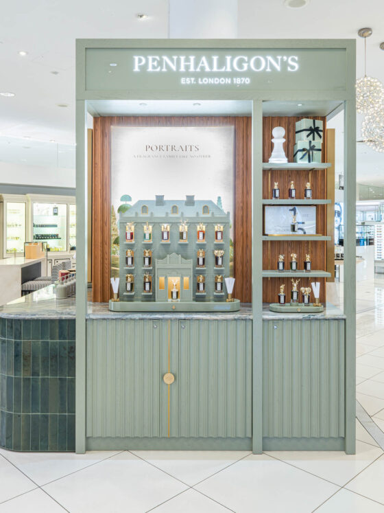 penhaligons, David Jones, Adelaide photographer, store front, visual merchandise photographer, store photographer, store photography, fragrance brand, London, PUIG, perfumes, eyesforluxury, luxury brand, puig oceania, naina Redhu, naina.co, professional photography