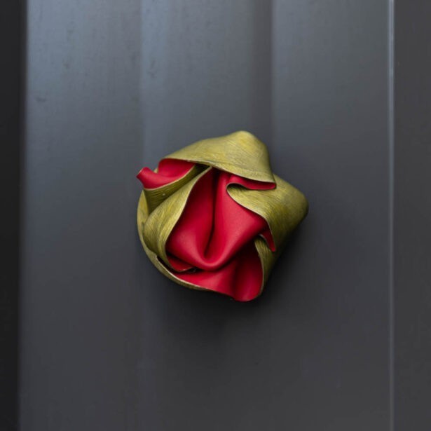 naina redhu, naina.co, Adelaide Contemporary Artist, wearable art brooches, contemporary jewellery, contemporary brooch, formae coloris australia, form, colour, folded, art series, brooch series, wear a painting, Adelaide photographer, south Australia, art photographer, art writer, art blogger, Adelaide art influencer, lifestyle photographer, contemporary artist, emerging artist, photos for social media, photographer, writer, experience collector, blogger, photographer, professional photographer, Australian, south Australian, female artist, chromascape, jewel tones, formal accessories, art accessories, collectibles, objets d'art, one-of-a-kind, hand made, made in Australia, khaosphilos, shop brooches