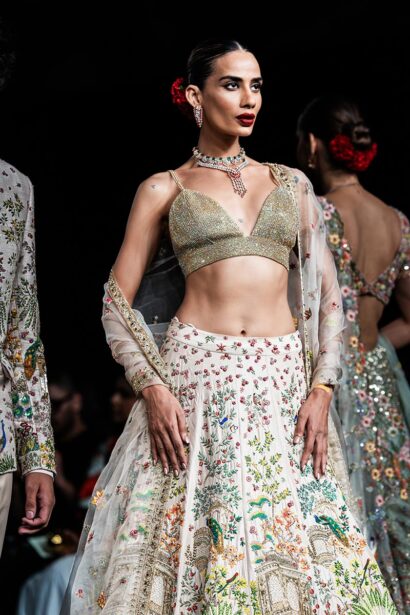 naina redhu, naina.co, Adelaide photographer, south Australia, fashion photographer, runway photography, street style, lifestyle photography, streetstyle, fashion designer, fashion show, showcase, photos for social media, photographer, writer, experience collector, blogger, photographer, professional photographer, Australian, couture, designer wear